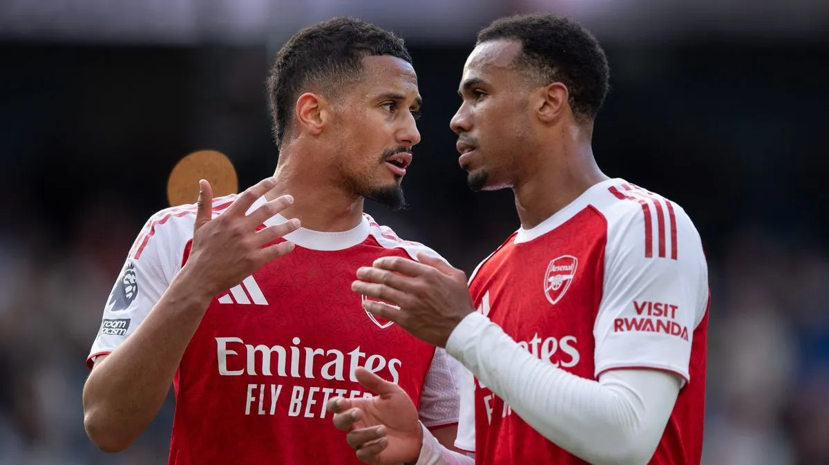Saliba Tegaskan Arsenal Tetap Berjuang Rebut Gelar EPL