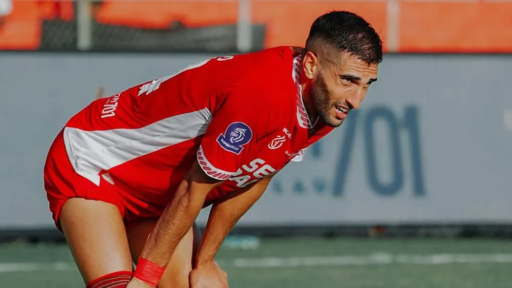 Tekad Angelo Meneses Tingkatkan Performanya di Semen Padang - sumber: (ileagueid)