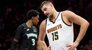 Timberwolves Kalahkan Nuggets, Jokic Tampil Buruk di Playoff