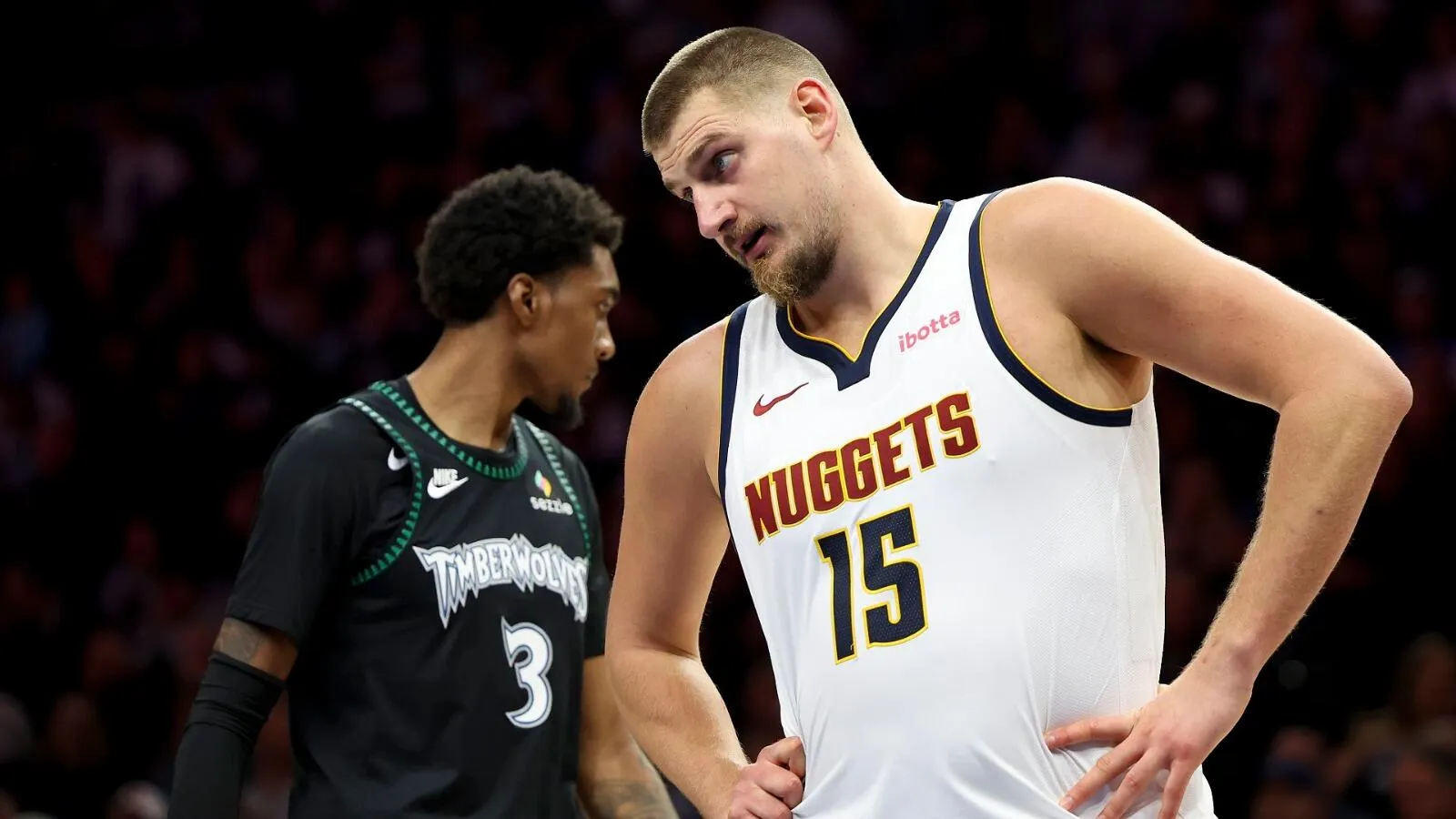 Timberwolves Kalahkan Nuggets, Jokic Tampil Buruk di Playoff - sumber: (mainbasket)