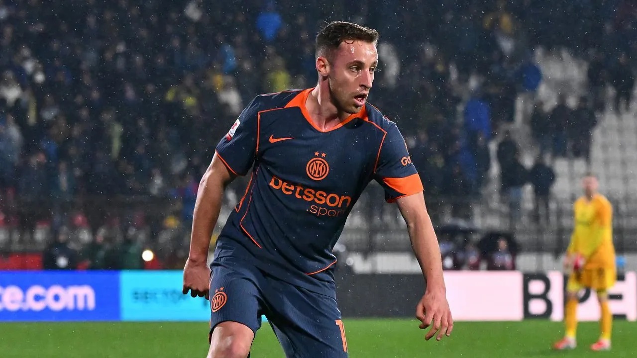 Tinggalkan Inter Milan, Juve Siap Bersaing Untuk Datangkan Davide Frattesi