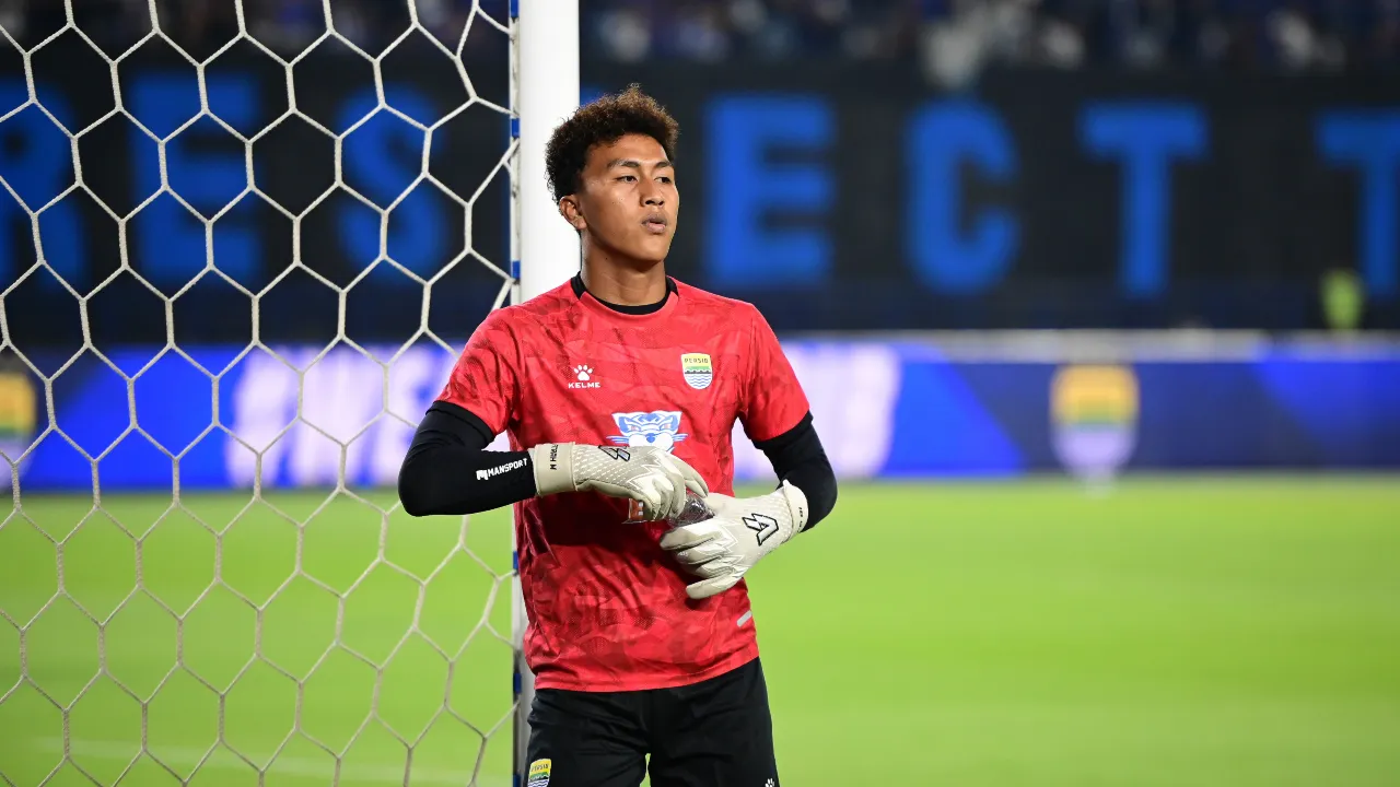 Kiper muda Persib, Fitrah Maulana
