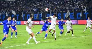 Bikin 28 Percobaan Tanpa Gol, Bojan Soroti Mandulnya Persib