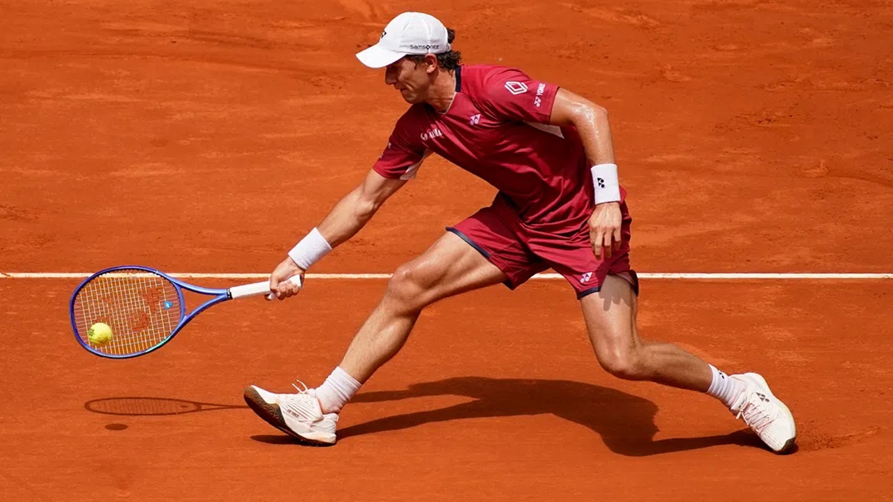 Casper Ruud Awali Usaha Pertahankan Gelar Di Madrid Dengan Kemenangan Telak