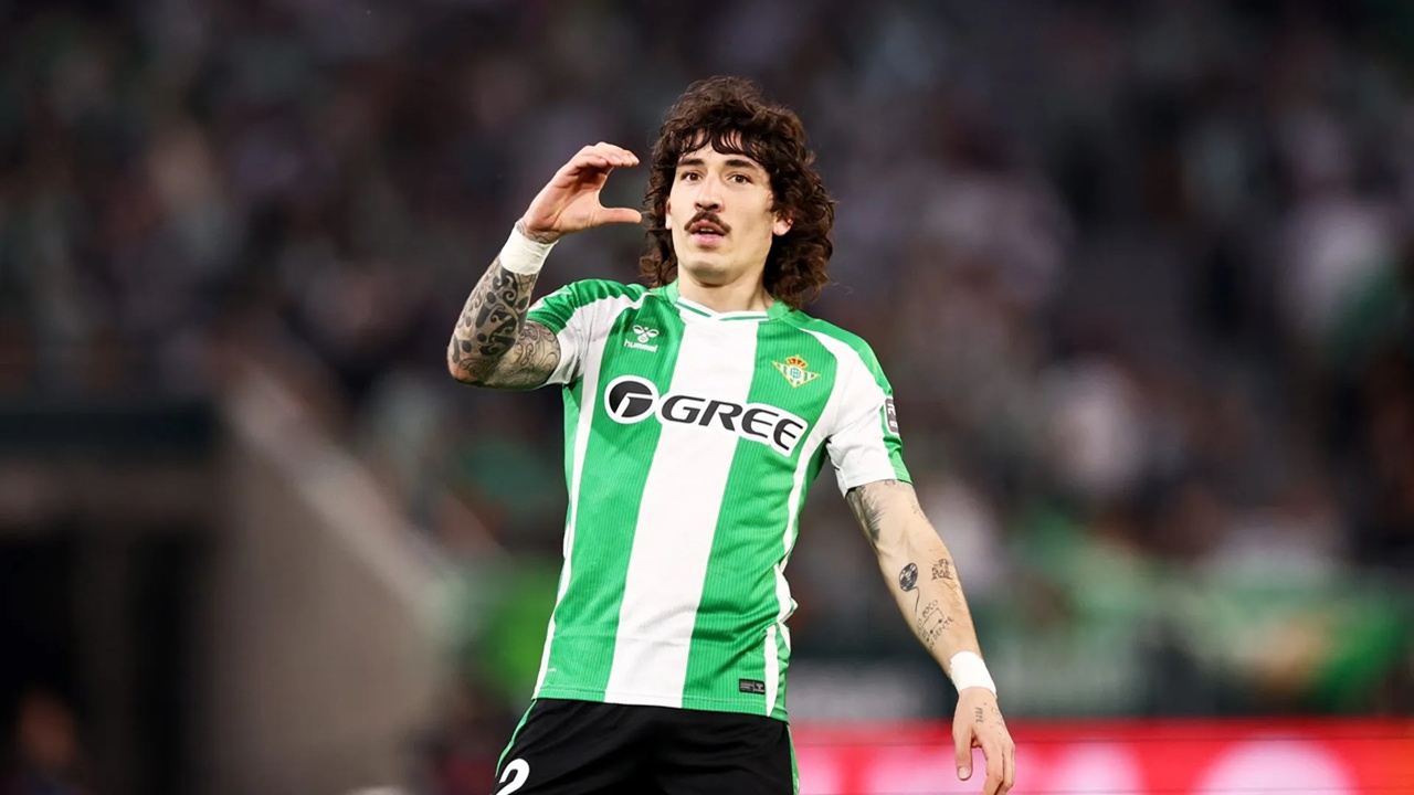 Hector Bellerin Nilai Real Madrid Diselamatkan Sang Kiper