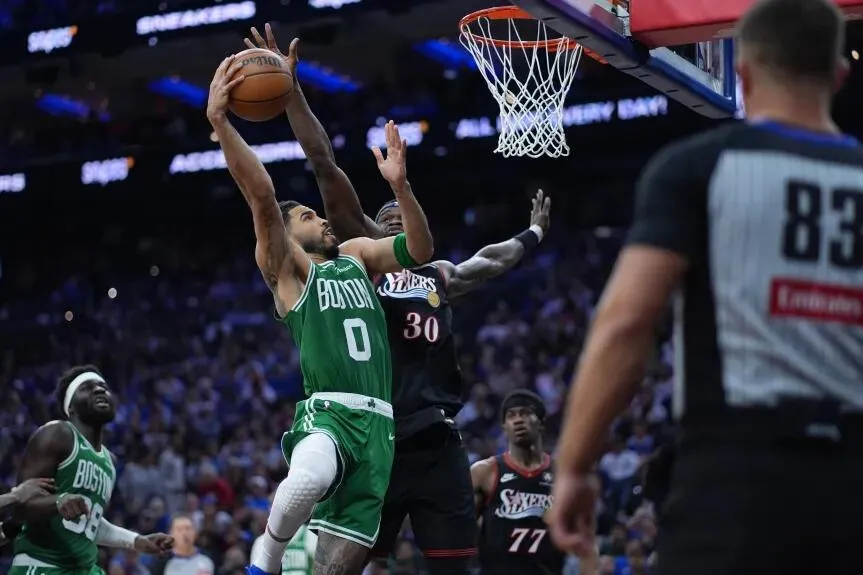 Jayson Tatum Unggul, Celtics Berbalik Unggul atas 76ers - sumber: (mainbasket)