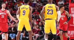 LeBron-Bronny Ciptakan Sejarah di Playoff NBA