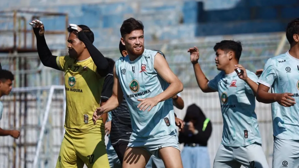 Madura United Optimis Pertahankan Performa Gemilang - sumber: (ileagueid)