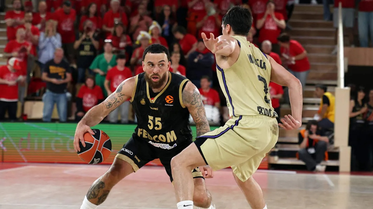 Mike James Bangga AS Monaco Raih Tiket ke Playoff