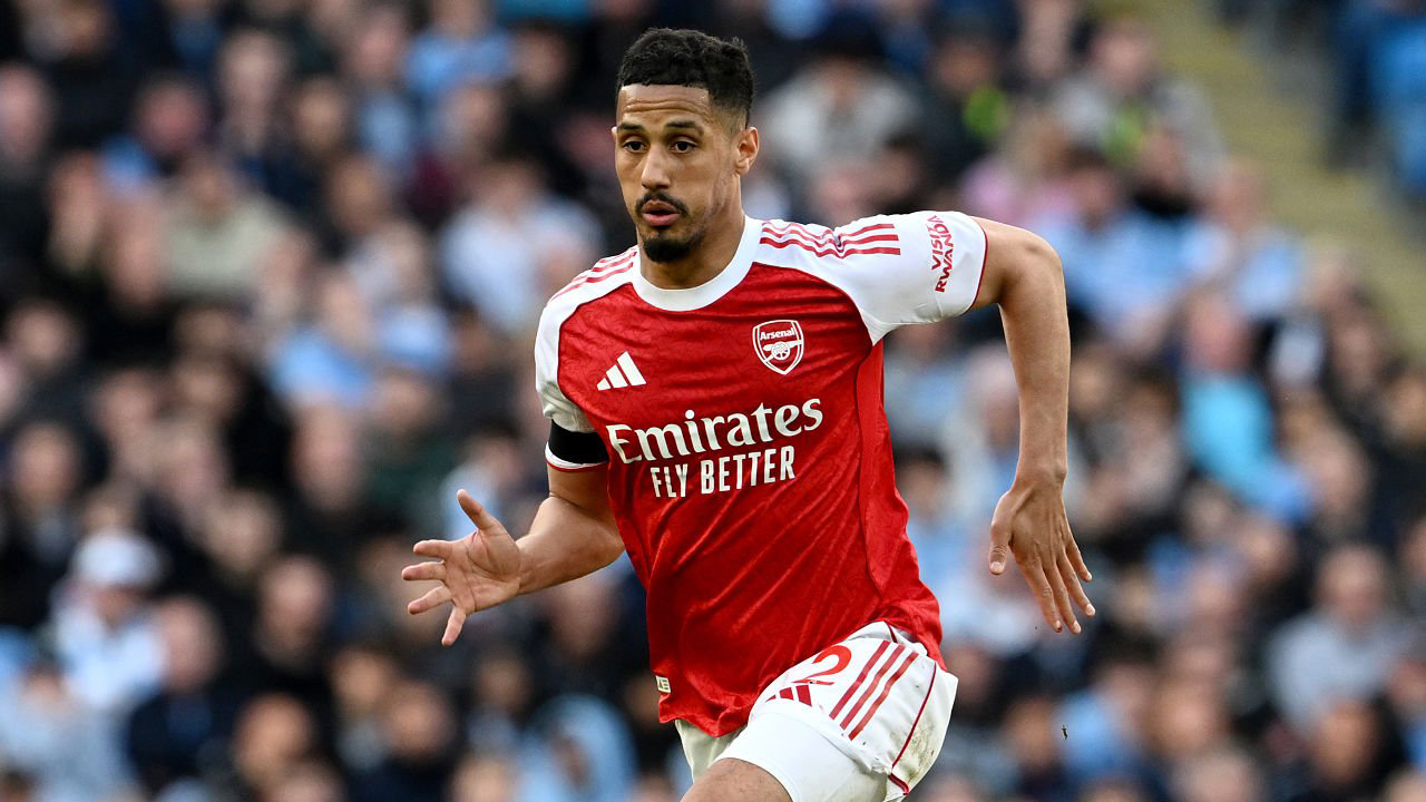 PSG Siapkan Tawaran Besar untuk Bajak William Saliba dari Arsenal