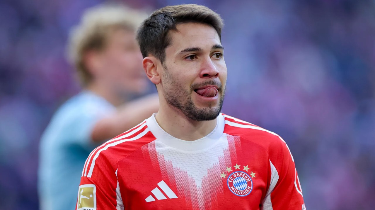 Bayern Munich Umumkan Cedera yang Dialami Raphael Guerreiro