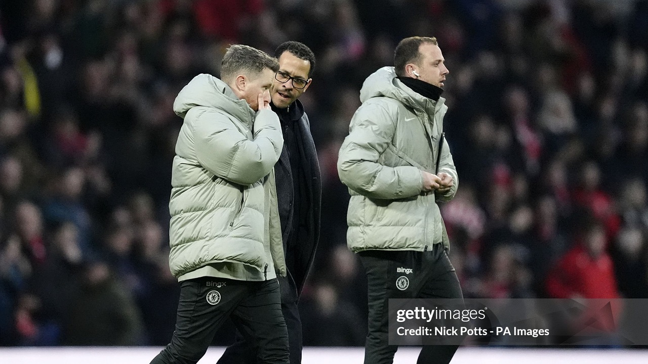 Calum McFarlane Bantah Isu Liam Rosenior Abaikan Pemain