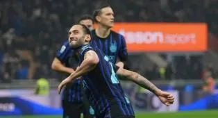 Di Marzio Ungkap Ppembaharuan Kontrak Hakan Calhanoglu di Inter Milan