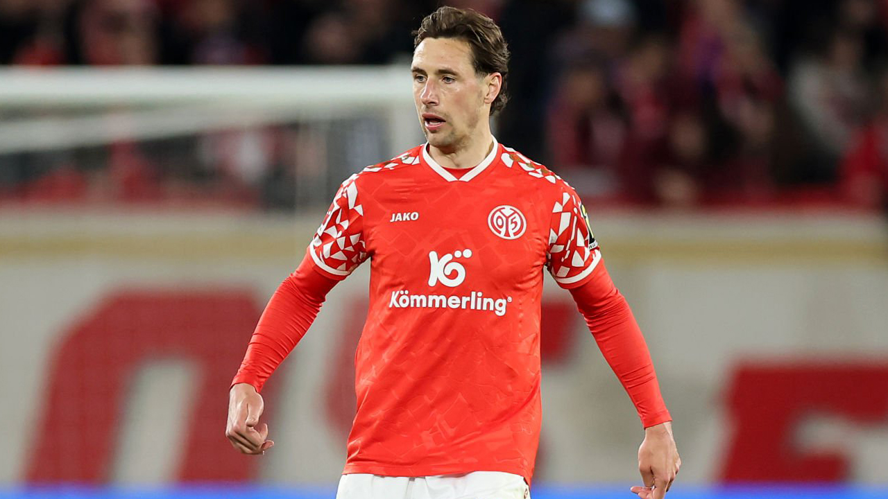 Mainz Kehabisan Tenaga, Dominik Kohr Akui Sulit Tahan Bayern