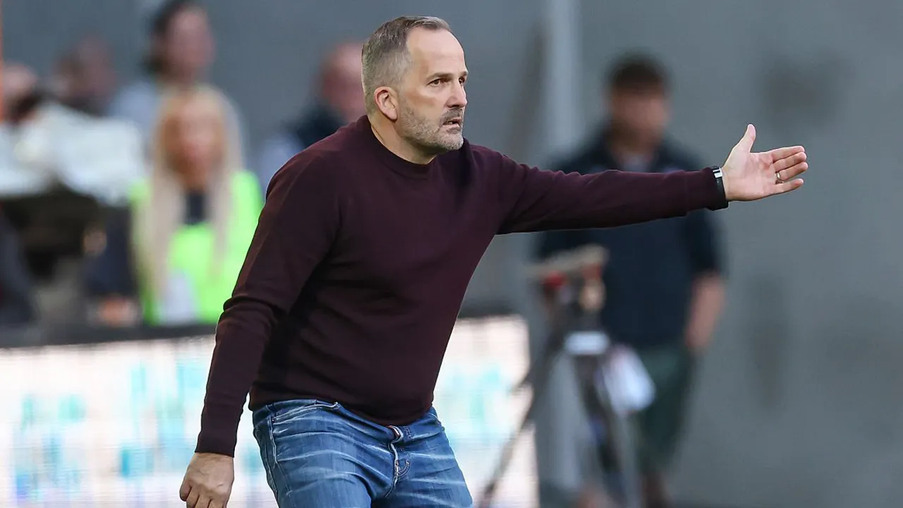 Manuel Baum Lega Usai Augsburg Dipastikan Bertahan di Bundesliga