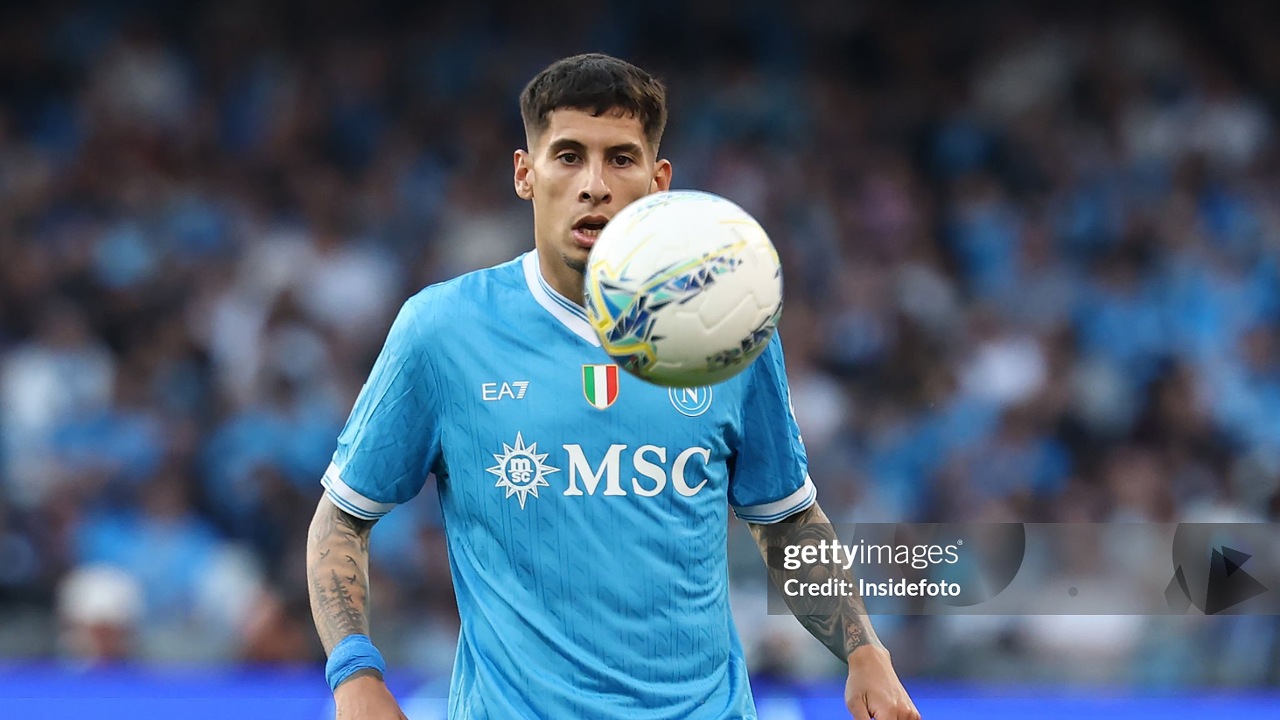 Mathias Olivera Diincar Nottingham Forest, Negosiasi dengan Napoli Berjalan