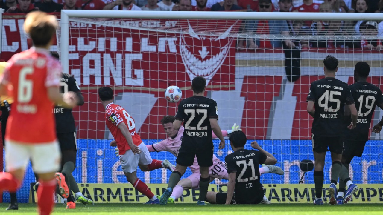 Cerita Ruang Ganti Bayern Saat Comeback Sensasional vs FSV Mainz 05