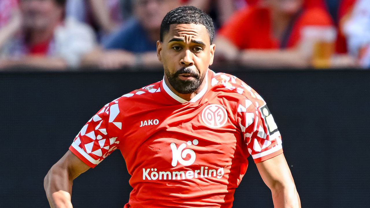 Phillipp Mwene Bongkar Penyebab Kekalahan Mainz dari Bayern