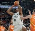 Real Madrid Basketball Tumbangkan Valencia di Roig Arena