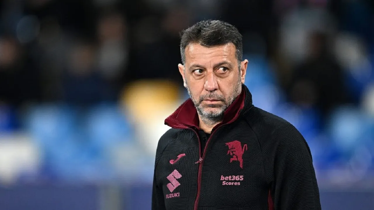 Roberto D'Aversa Terus Mantapkan Skema Jelang Laga Lawan Inter Milan