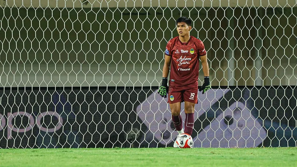Van Gastel Sanjung Performa Gemilang Kiper PSIM - sumber: (ileagueid)
