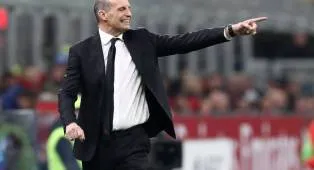 Allegri Imbau Kurangi Polemik Wasit, Fokus ke Permainan