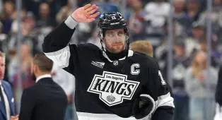 Anze Kopitar Akhiri Karier 20 Tahun usai Kings Tersingkir Dari Playoff NHL