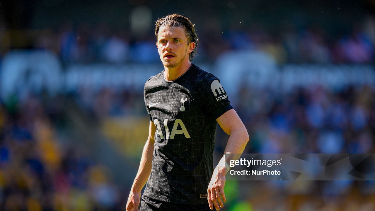 Coventry City Incar Conor Gallagher dari Tottenham