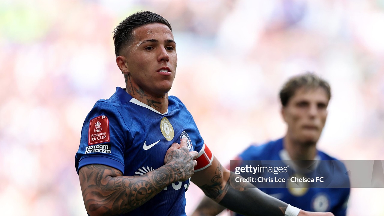 Enzo Fernandez Bawa Chelsea ke Final Piala FA