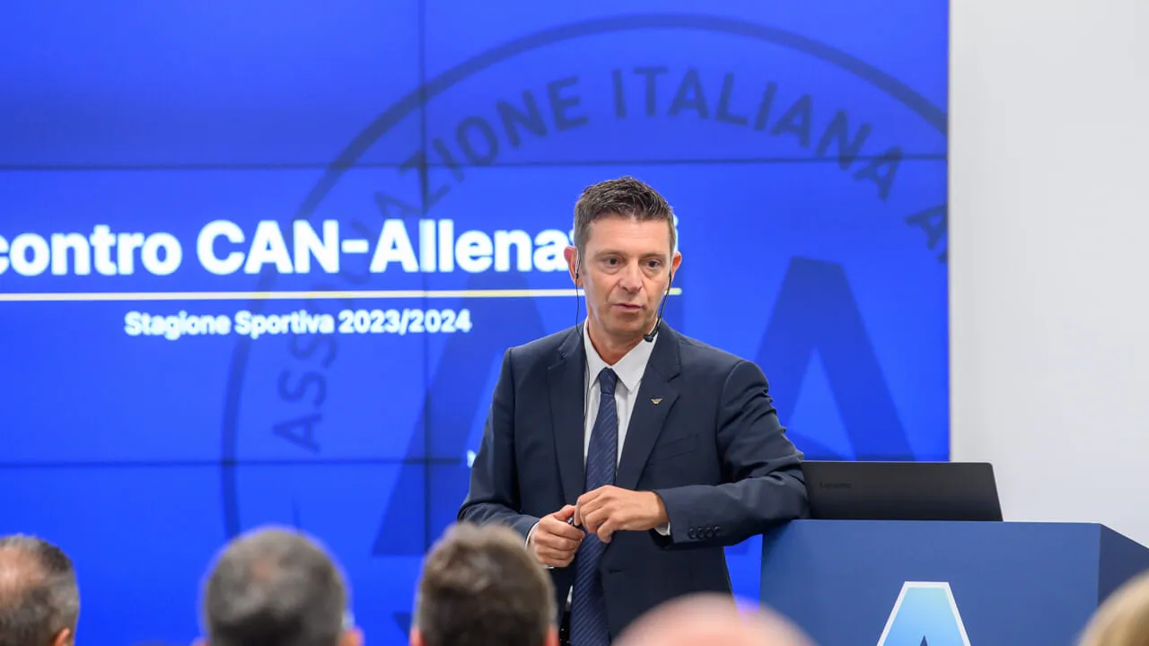 Media-mdia Italia Kompak Angkat Skandal Gianluca Rocchi Jadi Headline