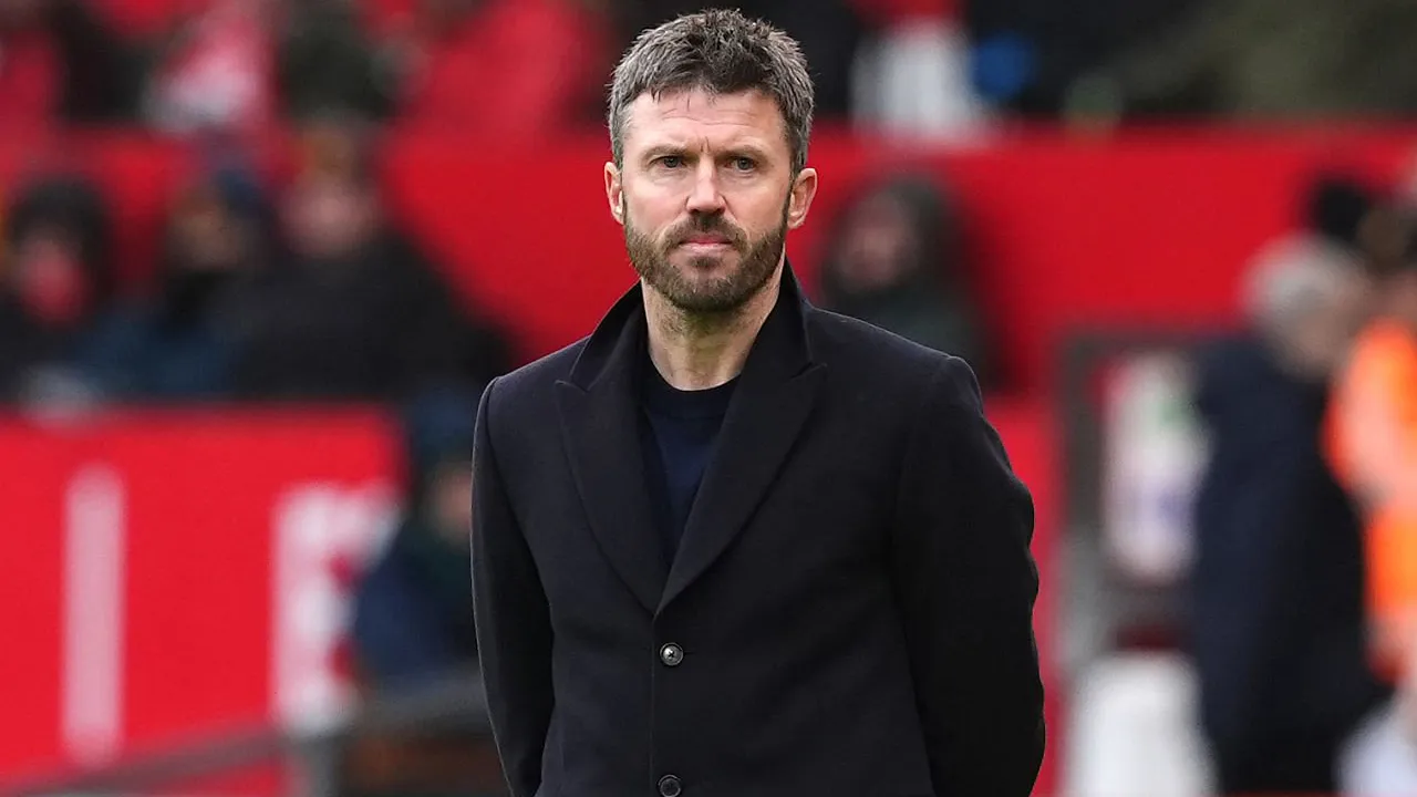 Meski Michael Carrick Bersinar, Tapi Ratcliffe Lebih Kepincut Southgate