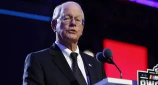 NASCAR Ganti CEO, Jim France Serahkan Posisi ke Steve O'Donnell