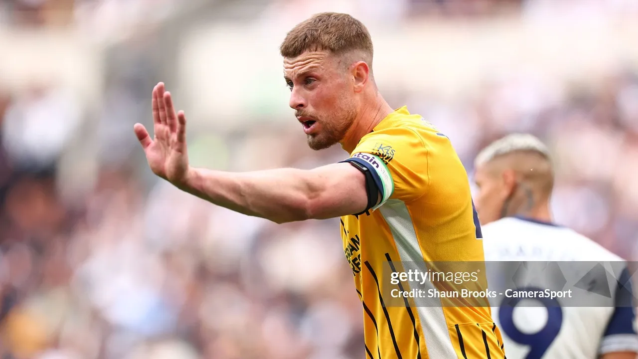 Adam Webster percaya Brighton memanas di saat tepat