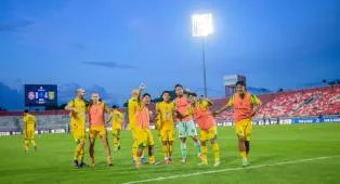 Arema FC 0-4 Persebaya Surabaya, Bajul Ijo Berpesta Di Derby Jatim