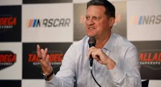 CEO Baru NASCAR Steve O'Donnell Ingin Kembalikan Keseruan Balap