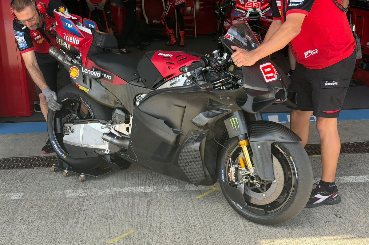 Ducati Perkenalkan Swingarm dan Fairing Baru di Tes Jerez
