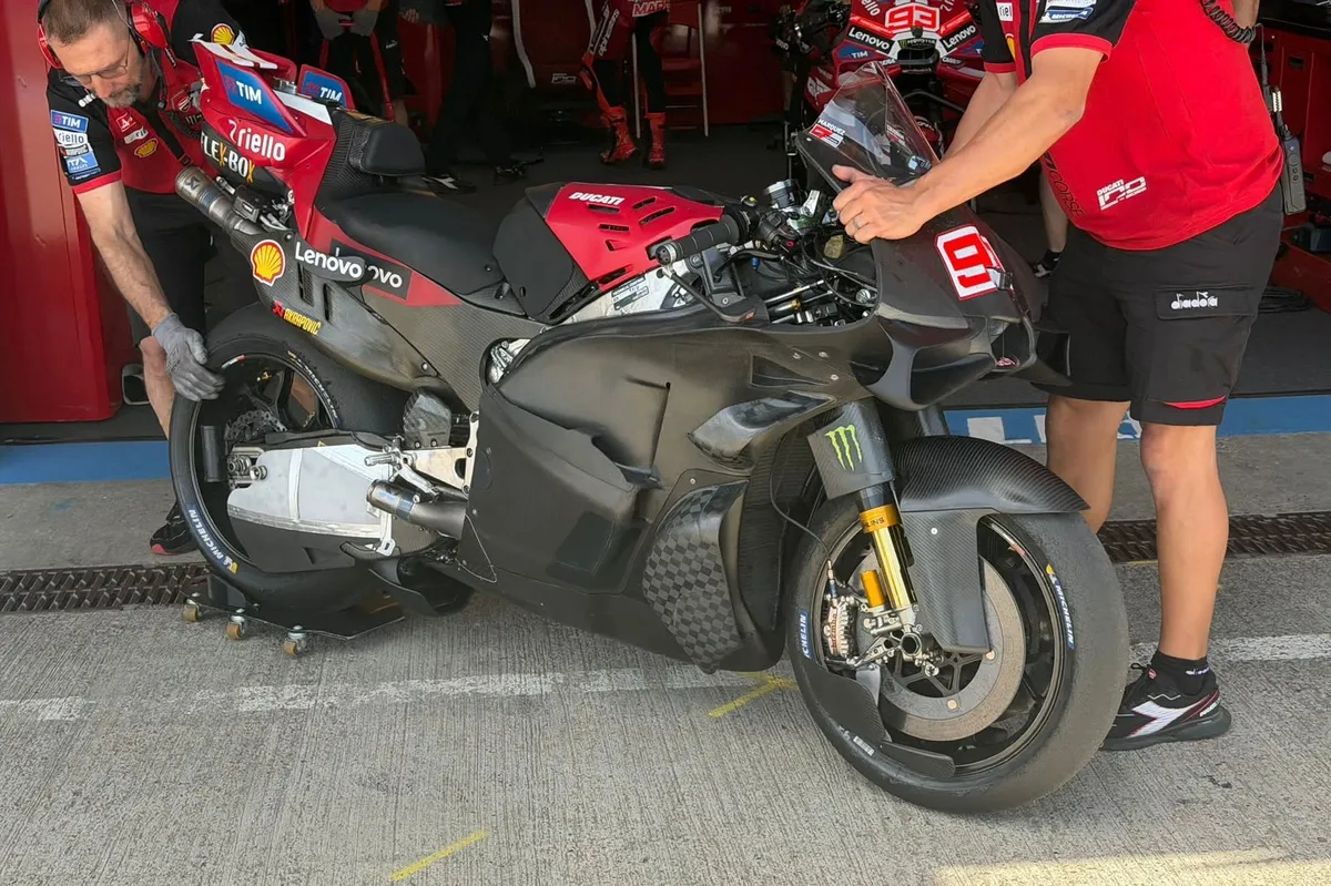 Ducati Perkenalkan Swingarm dan Fairing Baru di Tes Jerez - sumber: (motorsport)