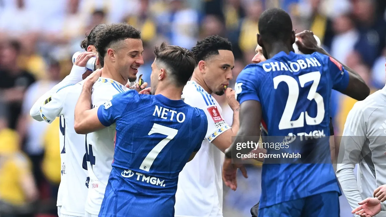 Ethan Ampadu akui tiru taktik Chelsea saat laga panas