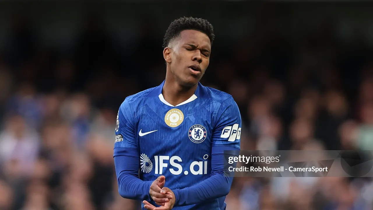 Hansi Flick Bidik Estevao Willian, Barcelona Bergerak Lagi