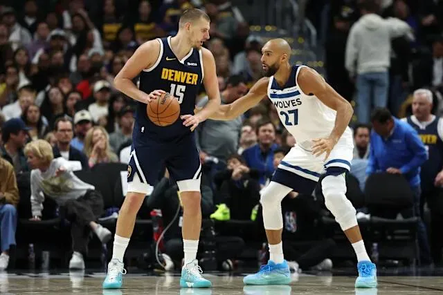 Jokic Pimpin Nuggets Hindari Eliminasi dari Timberwolves - sumber: (mainbasket)