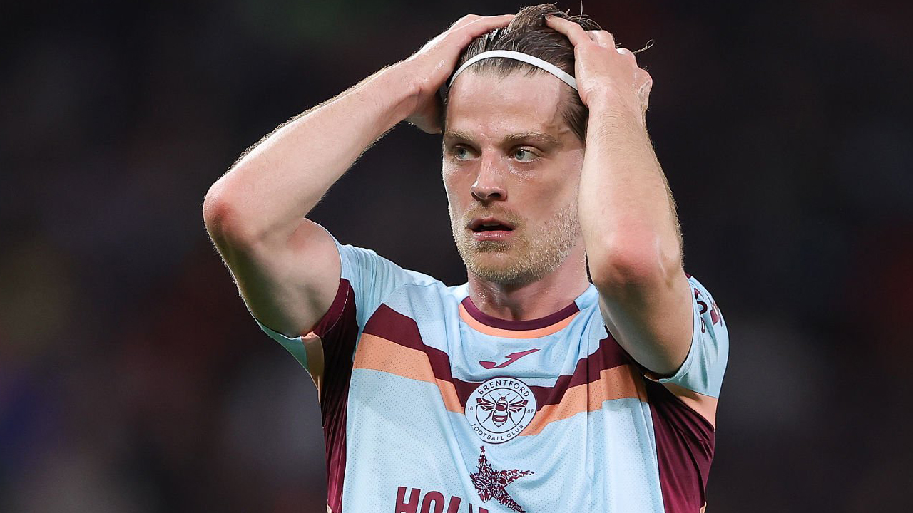 Mathias Jensen Sebut Brentford Kurang Beruntung Dikalahkan MU