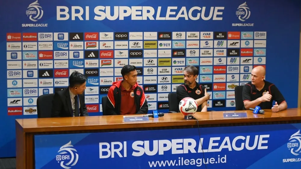 Mauricio Tekankan Pentingnya Akhiri Musim Persija dengan Bermartabat - sumber: (ileagueid)