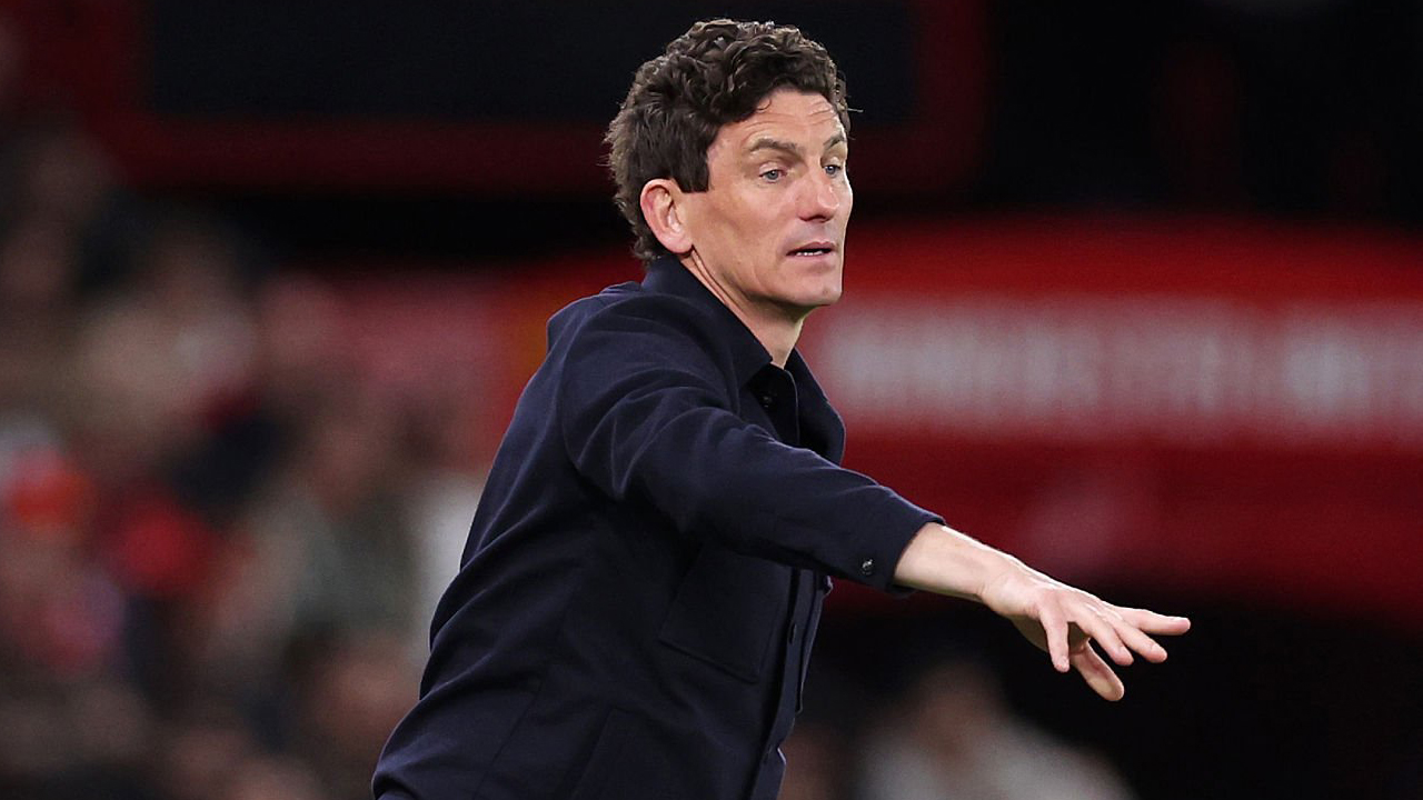 Meski Kalah dari MU, Keith Andrews Tetap Bangga dengan Performa Brentford