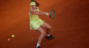 Mirra Andreeva Menang Dramatis Demi Perempatfinal Di Madrid