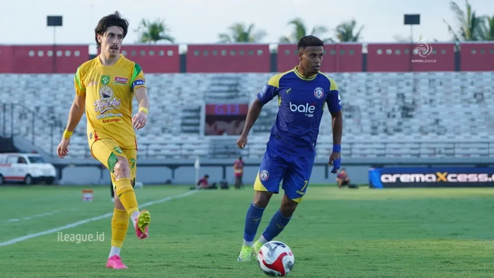 Rivera Dedikasikan Kemenangan atas Arema untuk Suporter Bonek - sumber: (ileagueid)