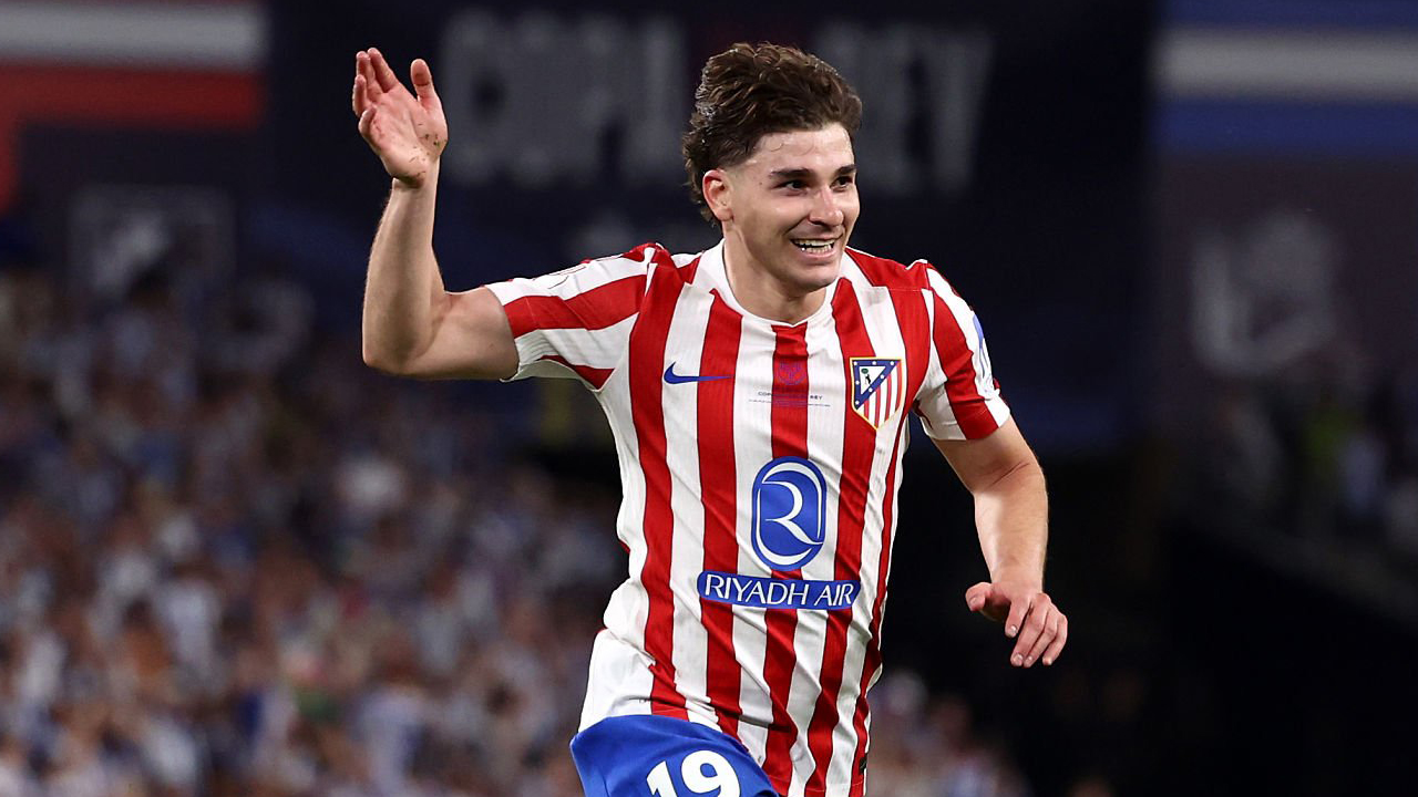 Barcelona Tawarkan 3 Nama untuk Rekrut Julian Alvarez di Musim Panas