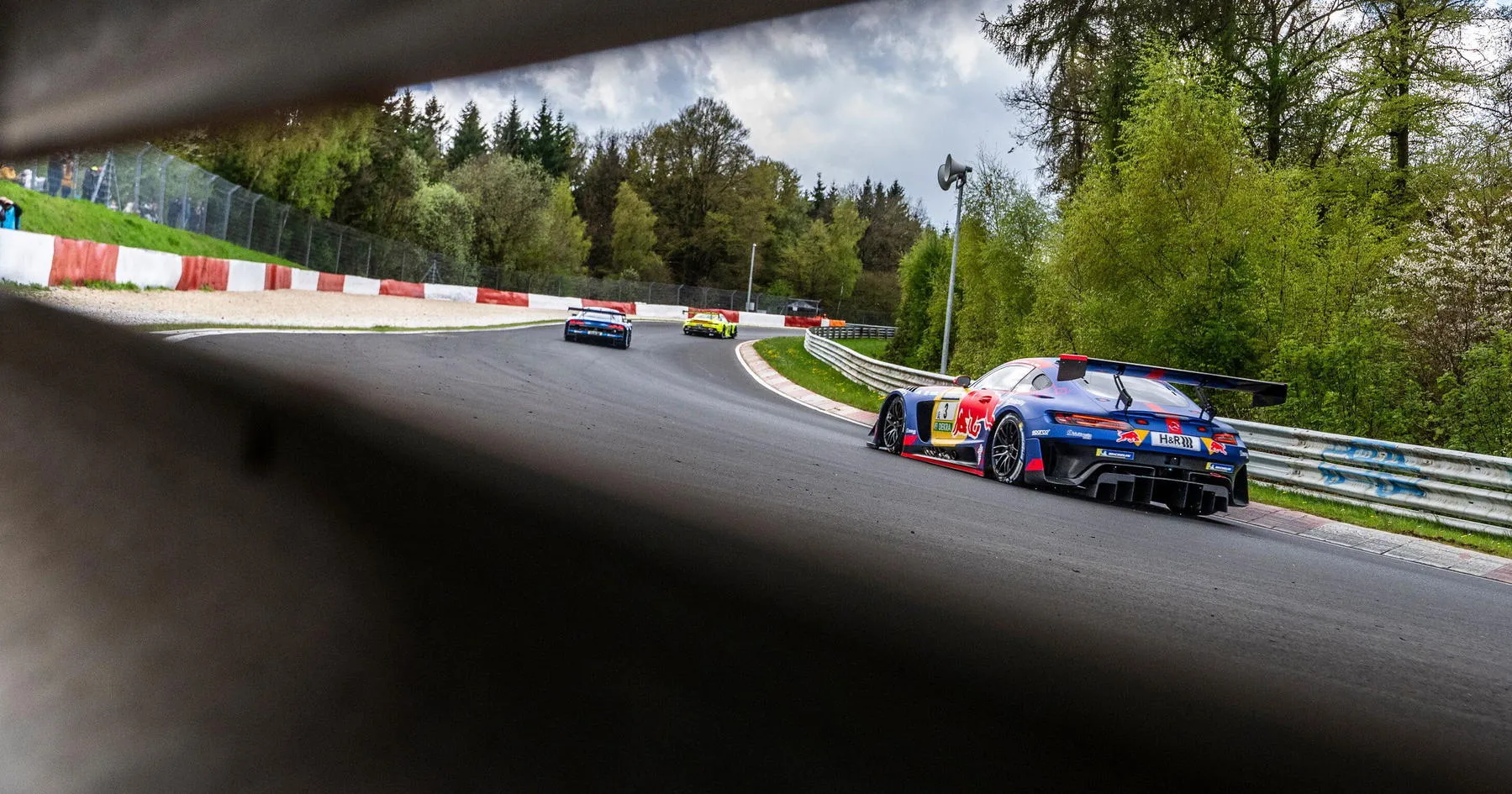 Batas Tim di Nürburgring 24 Jam Resmi Dicabut - sumber: (racingnews365)