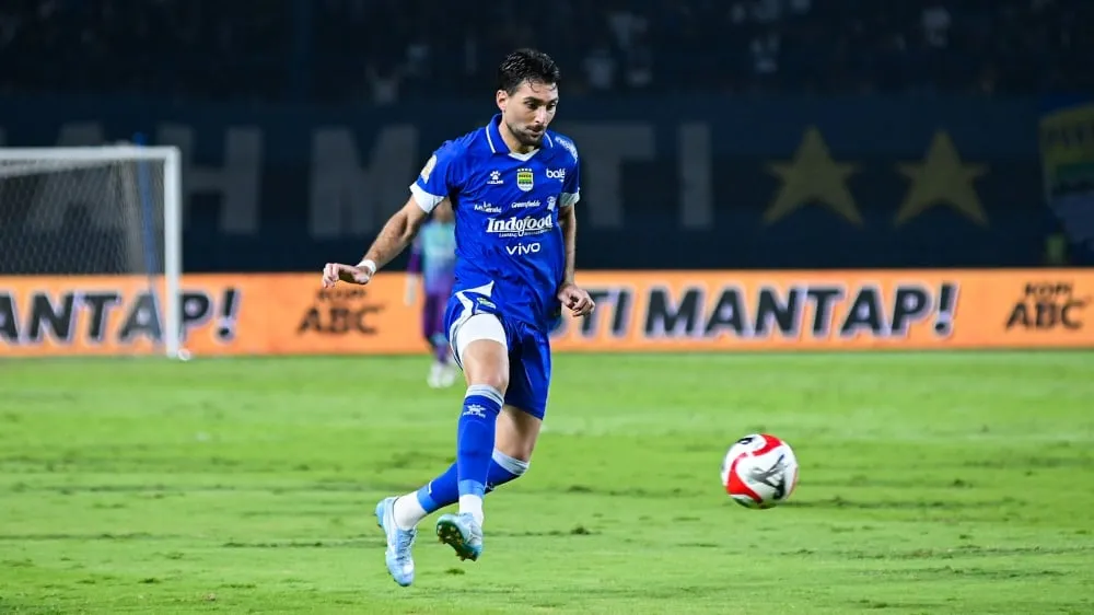 Bek Persib Tegaskan Perebutan Gelar Juara Tetap Terbuka - sumber: (ileagueid)