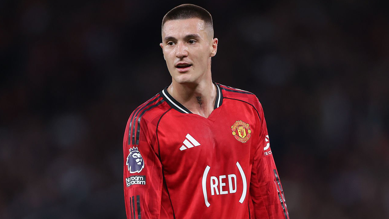 Benjamin Sesko Dukung Carrick Jadi Pelatih Permanen Manchester United