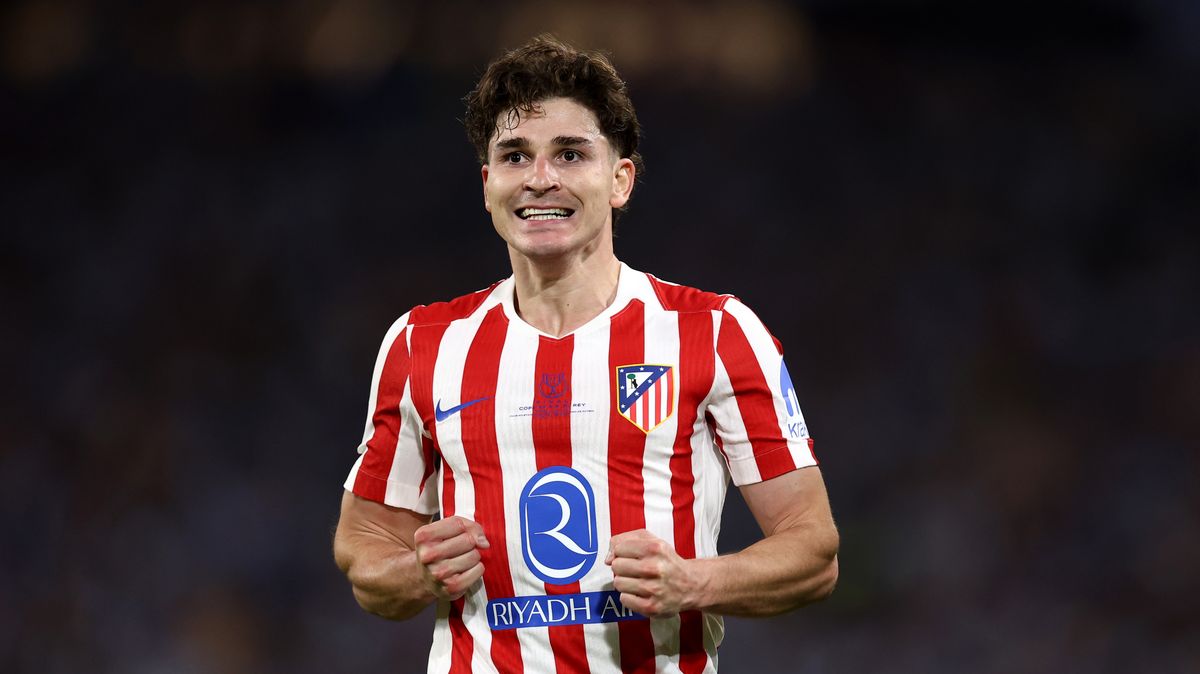 Julian Alvarez Siap Hadapi Arsenal di Tengah Cedera Atletico